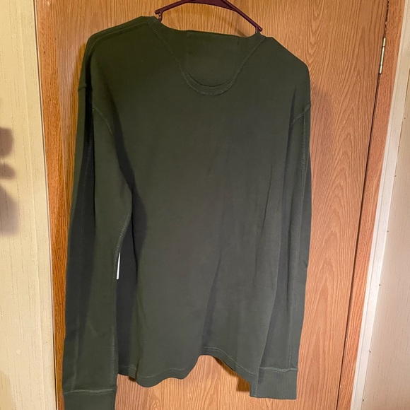 NWT SuperDry 1/4 Button Up Thermal - Picture 3 of 3